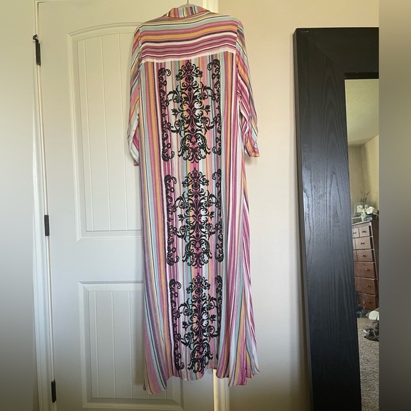 Multi Color Button Up 💜🩵🩷💛 - Picture 2 of 9